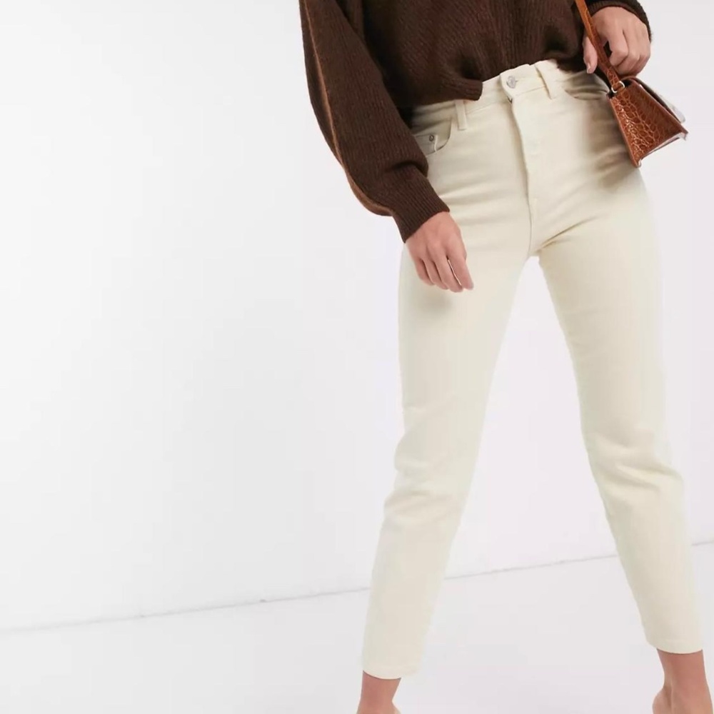 White Jeans Stradivarius slim mom jean